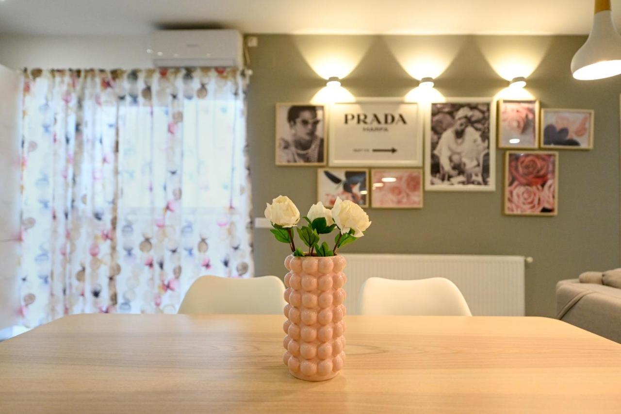 Splendid 2Br Apartment With Breathtaking Views Of Casa Poporului Bukurešť Exteriér fotografie