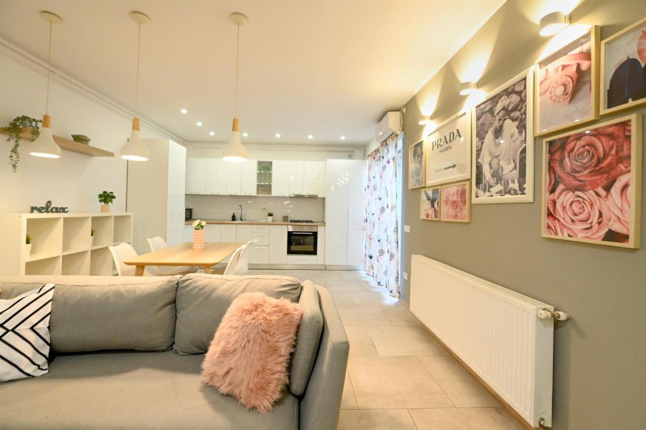 Splendid 2Br Apartment With Breathtaking Views Of Casa Poporului Bukurešť Exteriér fotografie