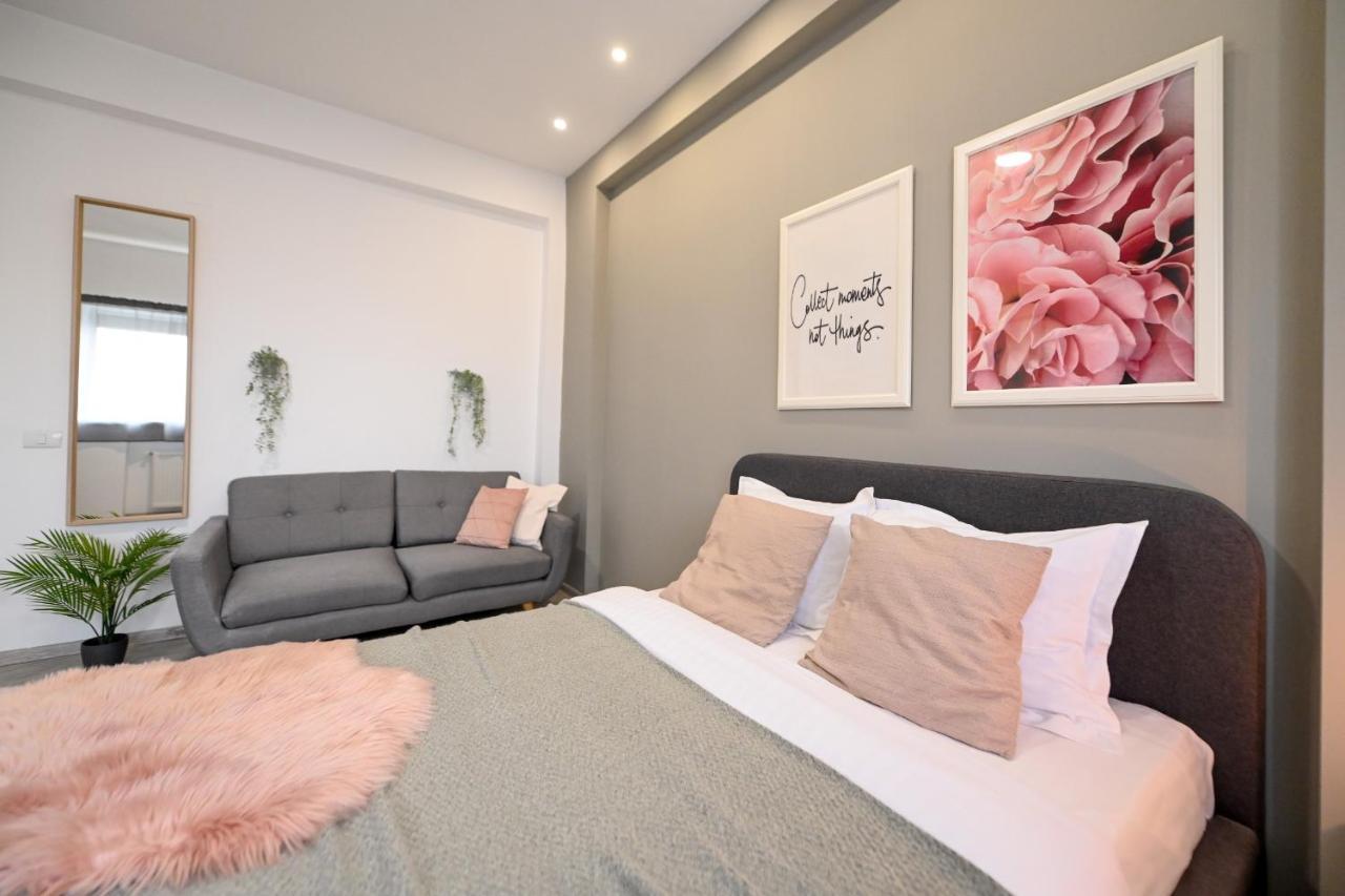 Splendid 2Br Apartment With Breathtaking Views Of Casa Poporului Bukurešť Exteriér fotografie