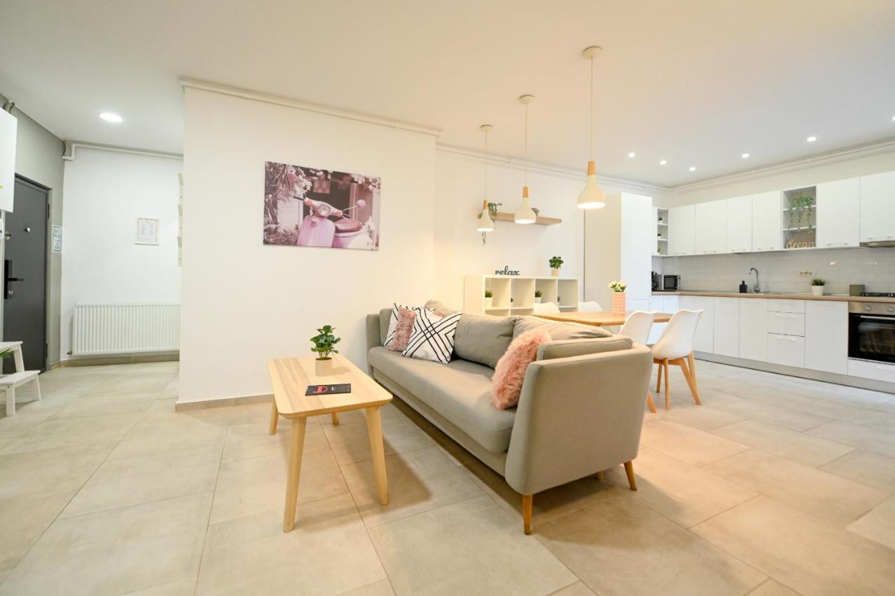 Splendid 2Br Apartment With Breathtaking Views Of Casa Poporului Bukurešť Exteriér fotografie