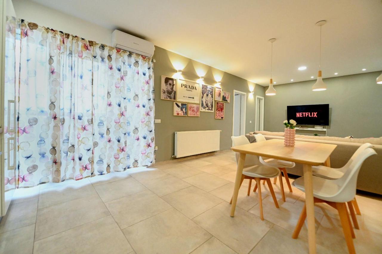 Splendid 2Br Apartment With Breathtaking Views Of Casa Poporului Bukurešť Exteriér fotografie